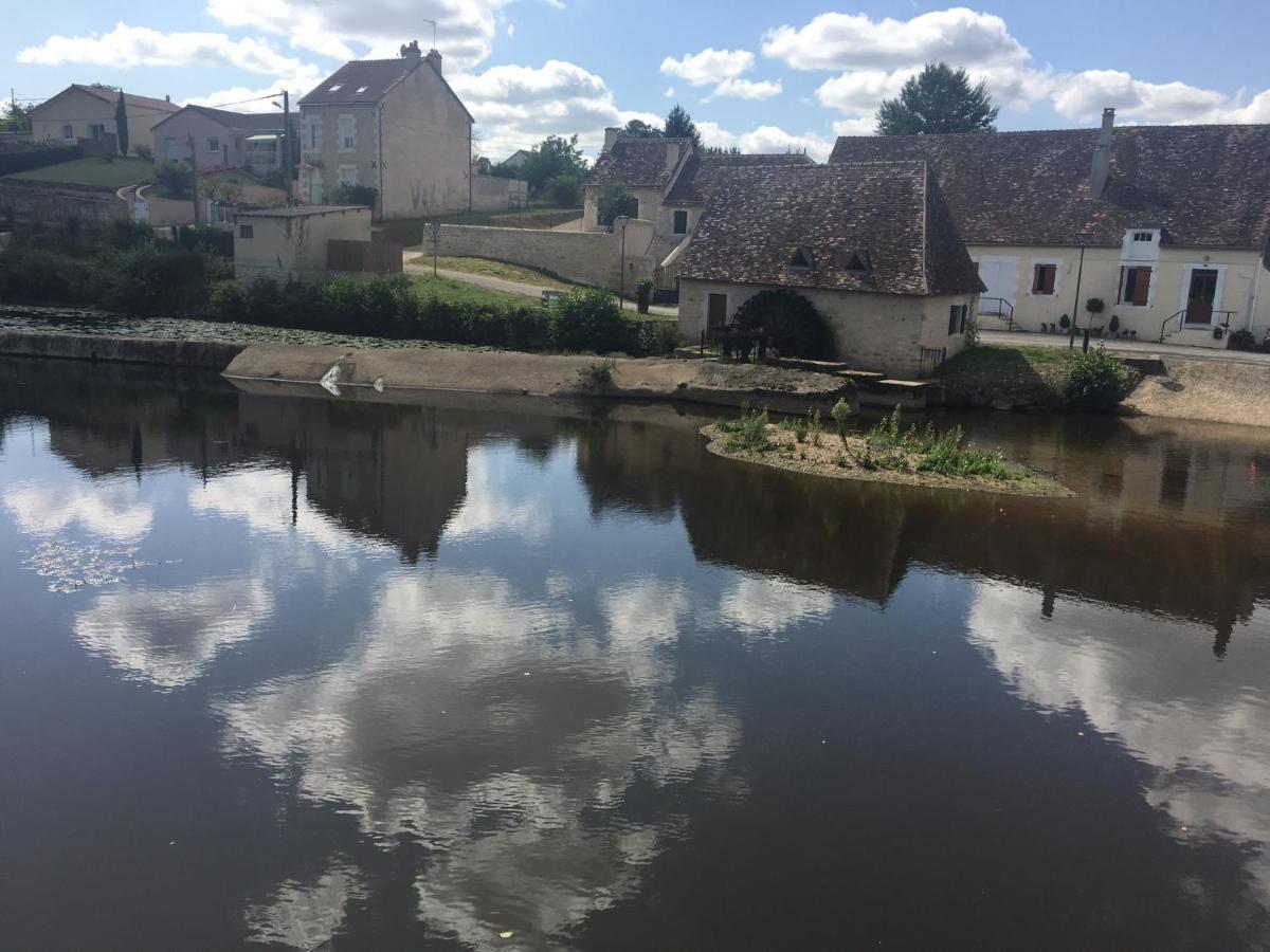 Riverside Barn La Trimouille Room photo